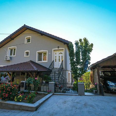 Mokka House Villa Tekija  Exterior photo